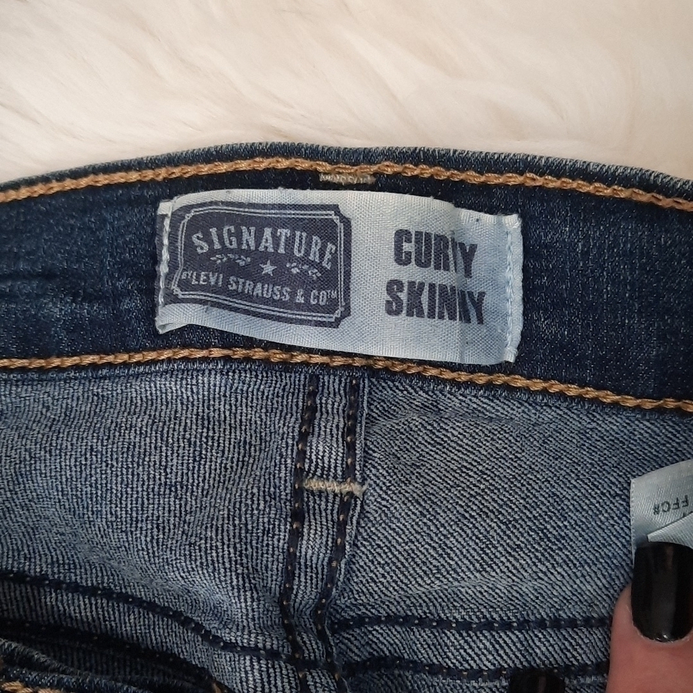 Levi's Curvy Skinny Jeans - Picture 5 of 5